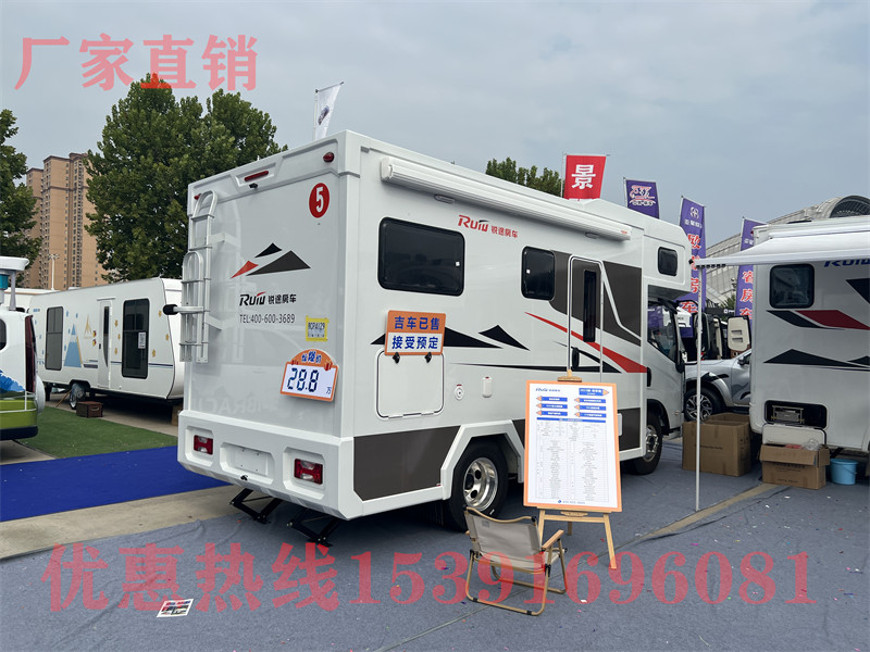 阿曼迪羅越野房車 阿莫迪羅和奔馳什么關系