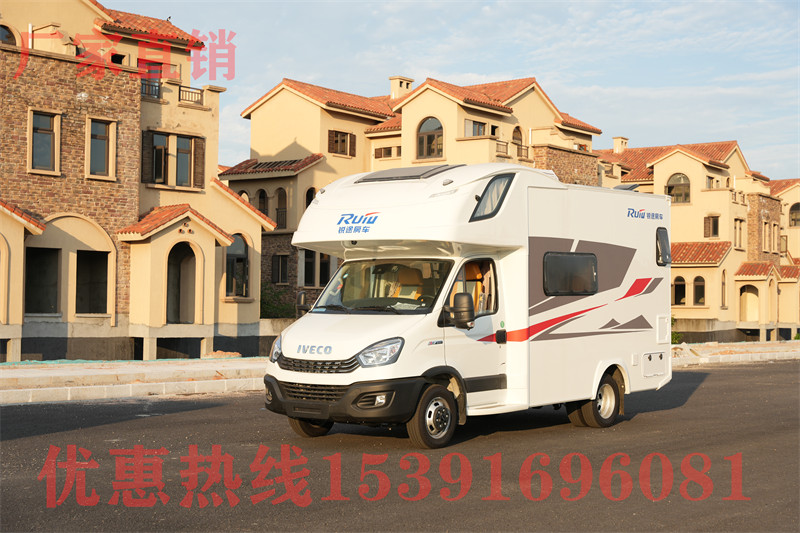 阿迪亞進口b型房車 c型房車和b型房車的區(qū)別