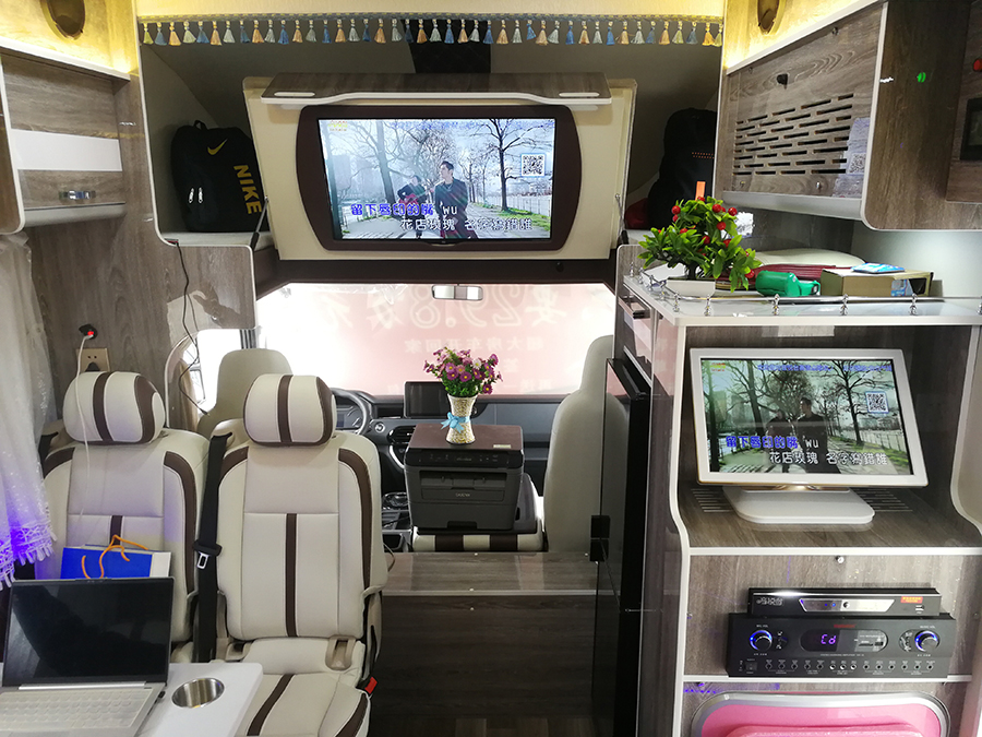 上汽躍進(jìn)H500輕卡平頭自動(dòng)擋房車(chē)-后橫床1 上汽躍進(jìn)H500輕卡平頭自動(dòng)擋房車(chē)-后橫床1